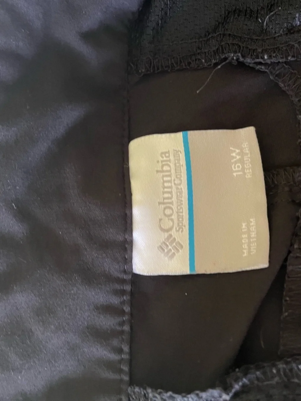 Columbia “Saturday Trail” SPF 50, Water Resistant, Stretch Pant/Capri - Black - Picture 6 of 9